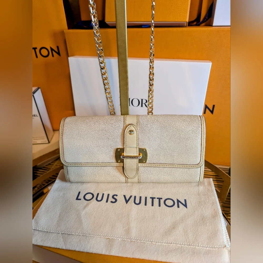 Louis Vuitton Suhali Portefeuille Le Favori Leather Bifold Long Wallet, Dust Bag
